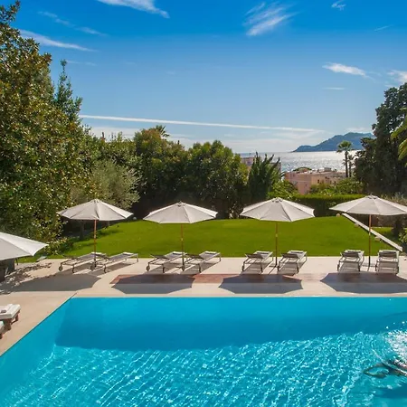 Chateau De La Tour Ξενοδοχείο 4*