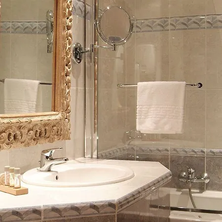 Hotell Chateau De La Tour Cannes